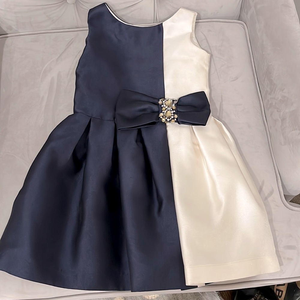 Zoe girls dress size 4 years